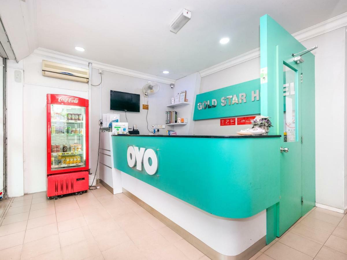 Oyo 850 Gold Star Hotel Chukai Exterior foto