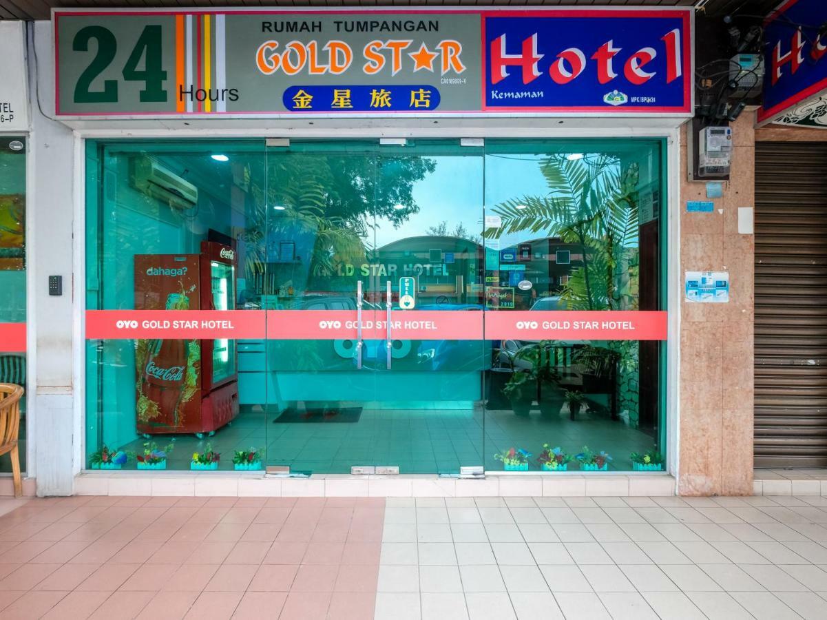 Oyo 850 Gold Star Hotel Chukai Exterior foto